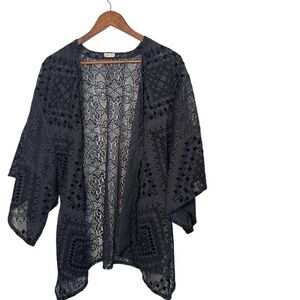Hollister Black Boho Tribal Design Kimono OS